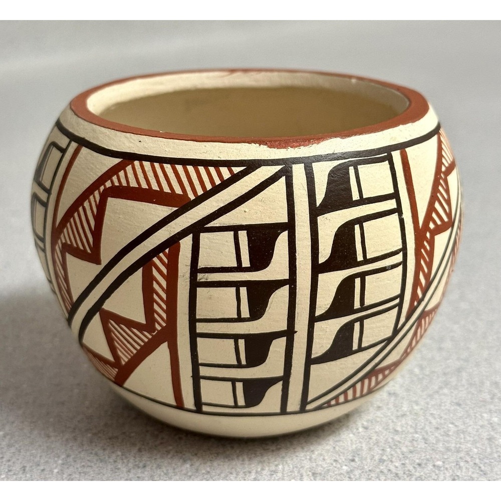 Native American Jemez pottery Bowl M. Vigil '90s Vintage